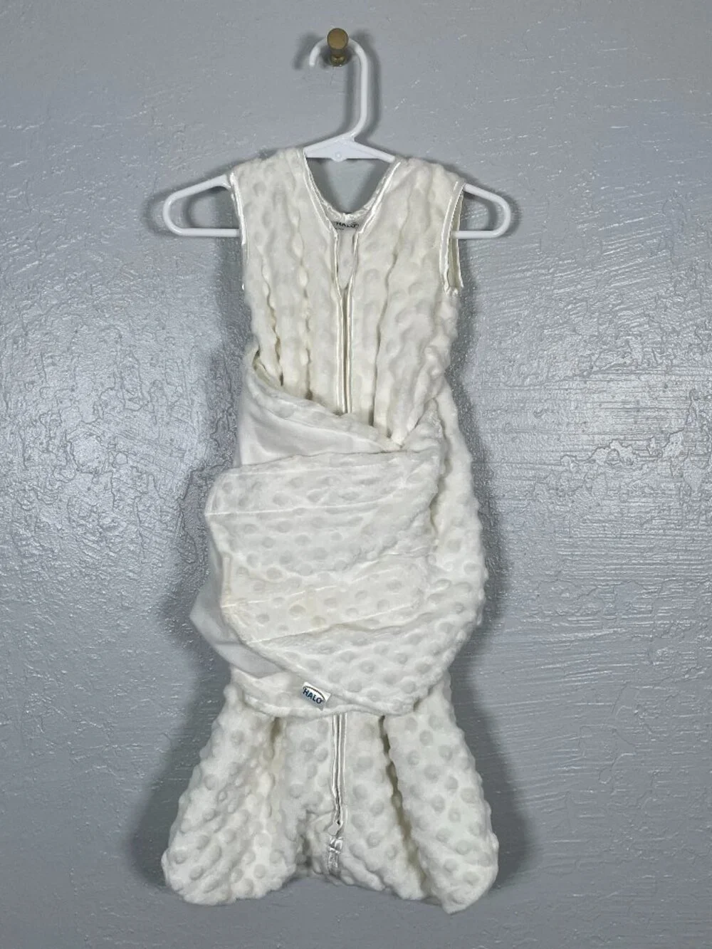 Halo SleepSack Swaddle Small 3-6 Month White Minky Dot Plush Fleece